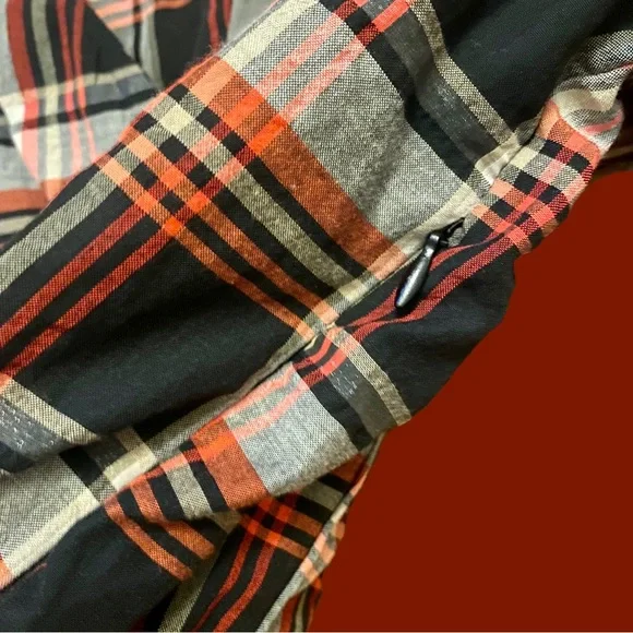 🍷red and black plaid ribbon tie blouse🍷 - Picture 4 of 4